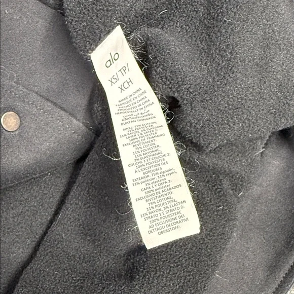 ALO Yoga Men's Black Jacket - Picture 6 of 7